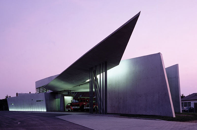 Zaha Hadid - Vitra Fire Station, Germania 1993